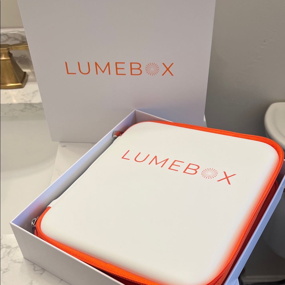 Lumebox 2.0 with Travel Case